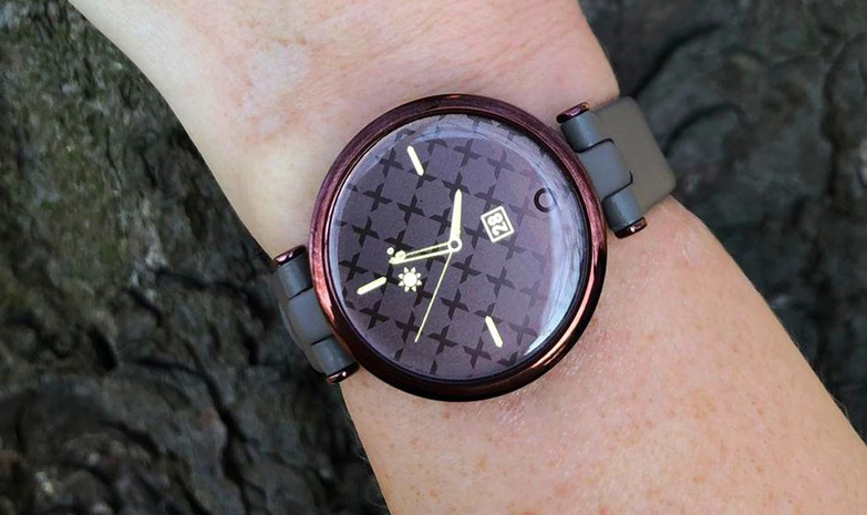 Garmin LILY – lifestylový doplněk, zvládající rekreační sportovní aktivity